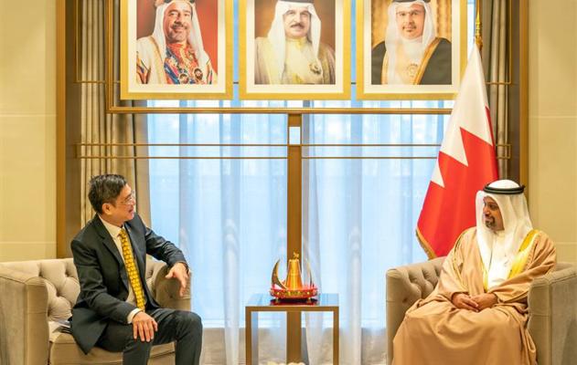 معالي وزير المالية والاقتصاد الوطني يستقبل سفير جمهورية سنغافورة لدى مملكة البحرين